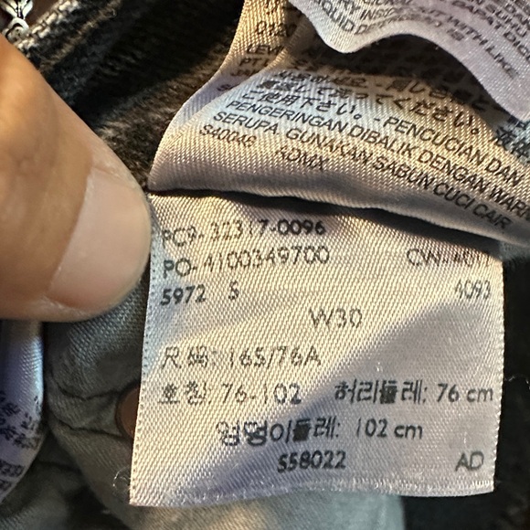 Levi's Black and Blue Jean Shorts - Picture 6 of 6